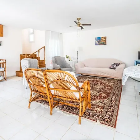 Seafront Duplex With Garden In Ayvalik Sefacamlik