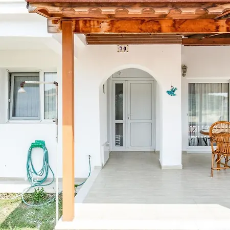 Seafront Duplex With Garden In Ayvalik Lejlighed