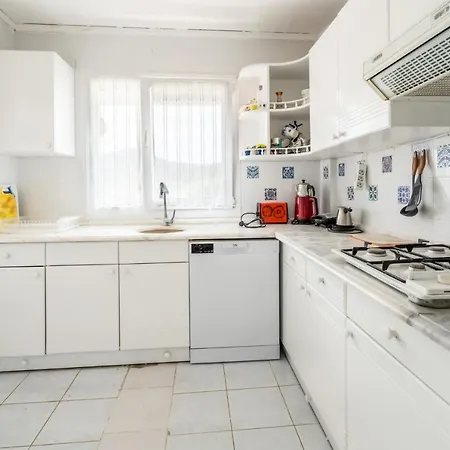 Lejlighed Seafront Duplex With Garden In Ayvalik *