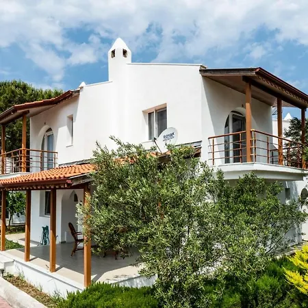 Seafront Duplex With Garden In Ayvalik Lejlighed Sefacamlik